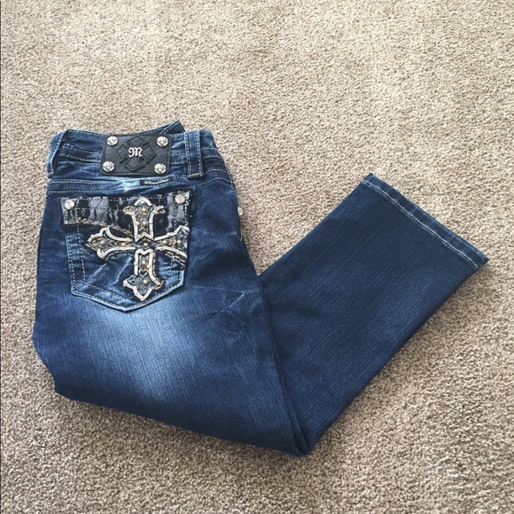 Miss Me Capris - Picture 2 of 12